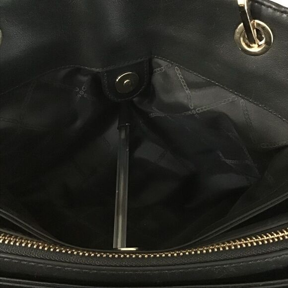 Michael Kors Susan Black Leather Quilted Medium Bag - Picture 7 of 15